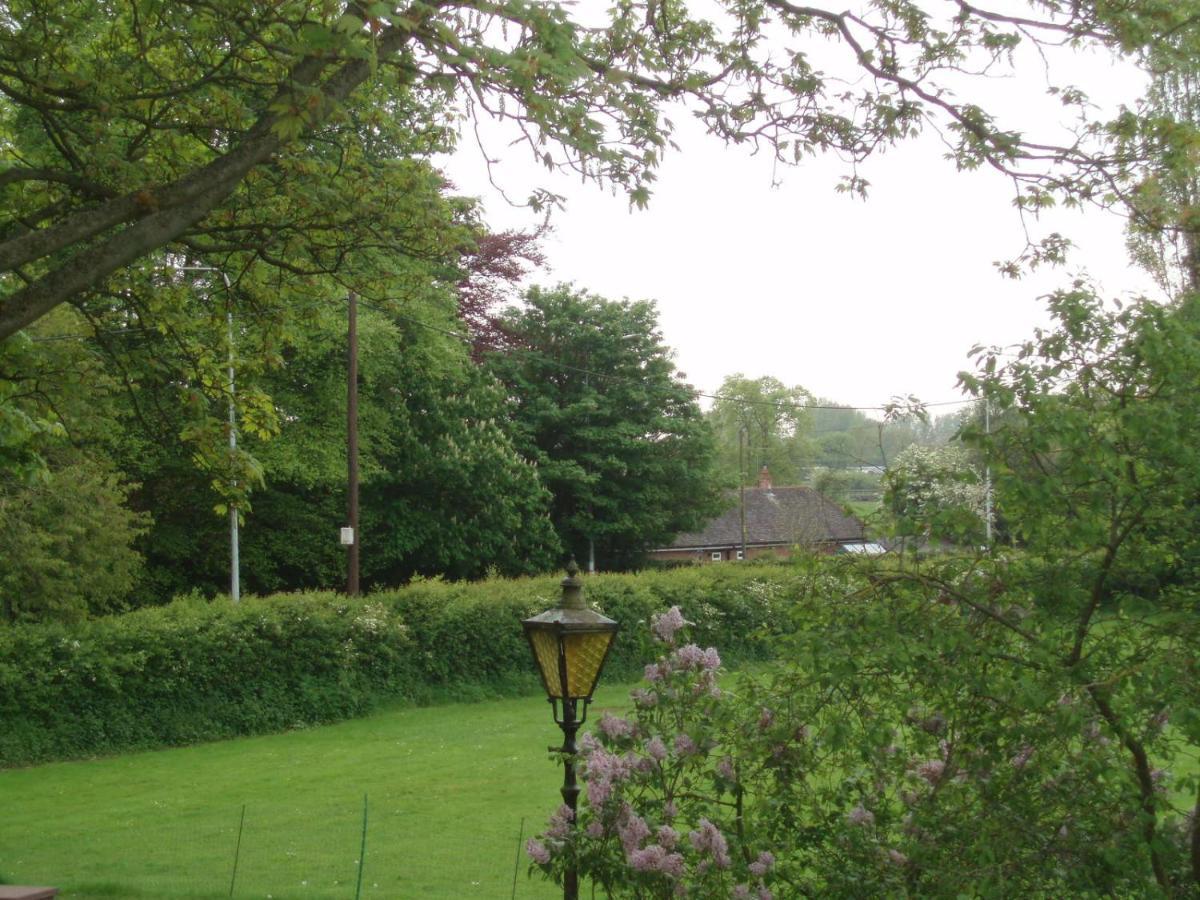 Bank Farm Cottages Nantwich Exteriör bild