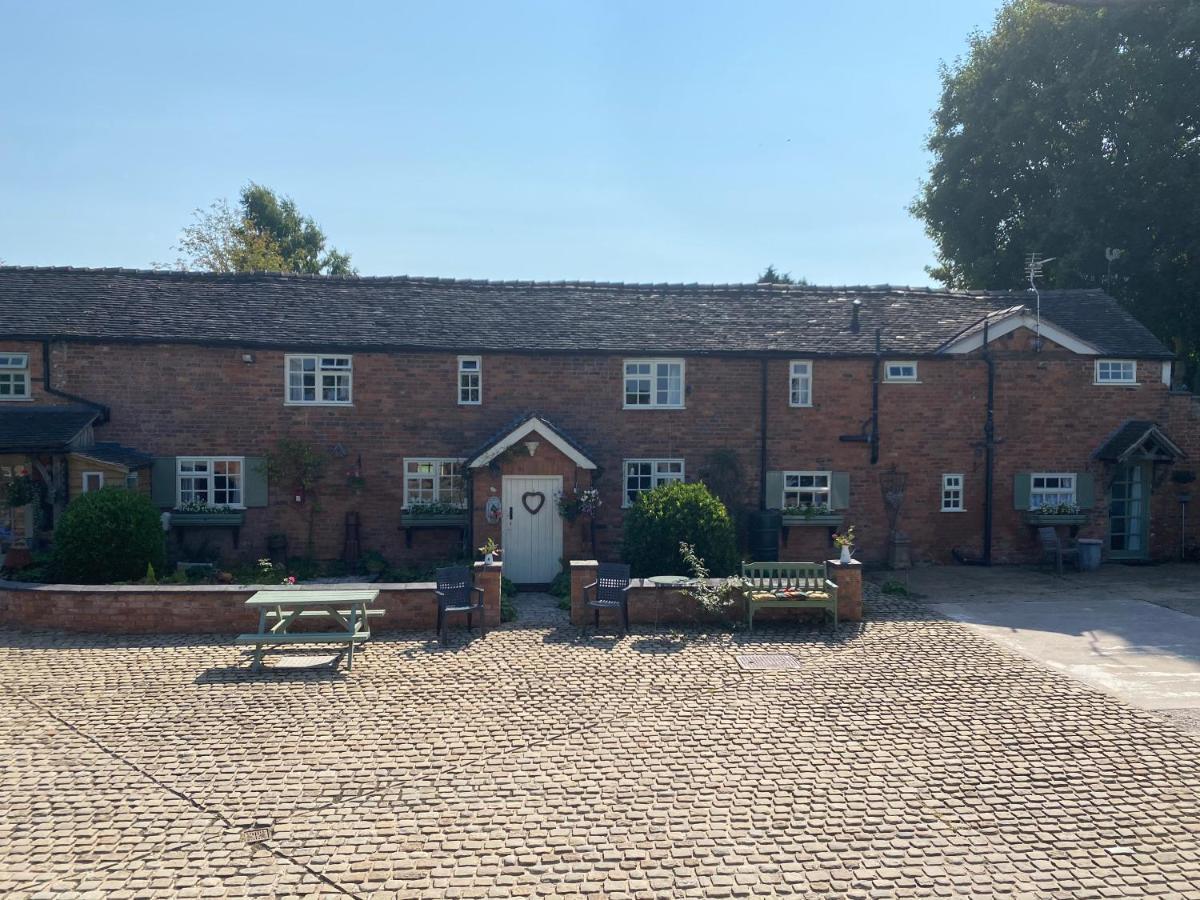 Bank Farm Cottages Nantwich Exteriör bild