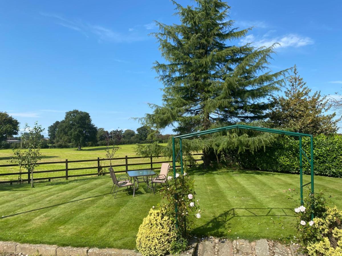 Bank Farm Cottages Nantwich Exteriör bild